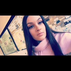 Meet your Posher, Jasmine